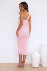 Effortlessly Stylish Midi Dress Pink