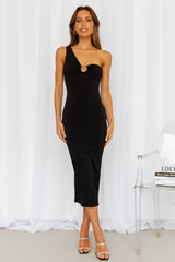 Snapping On Beat Midi Dress Black