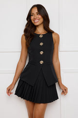 Parisian Poise Pleated Mini Skort Black